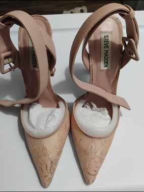 Steve Madden Pink Lace Pointed-Toe Ankle-Strap Heels